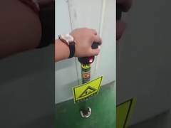 Discariche elettrostatiche utilizzano video.eliminazione elettrostatica.verticale